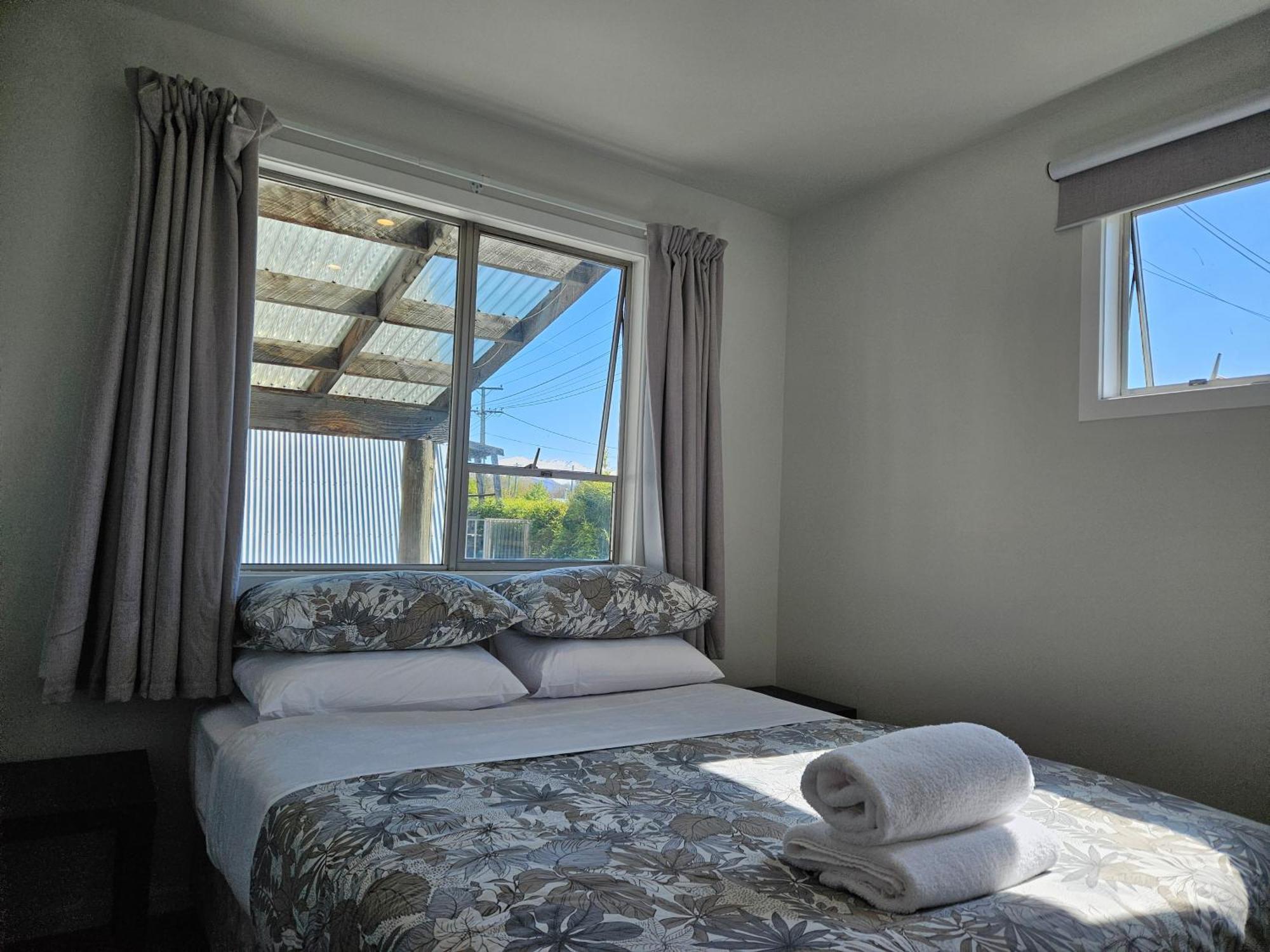 Modernised Mackenzie With Central Location. Twizel Exterior photo